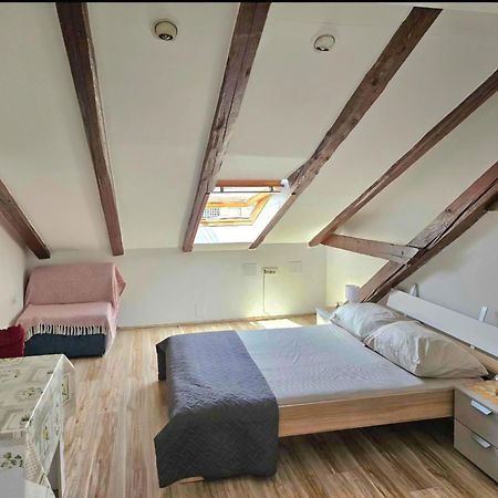 Rooms In Сплит Екстериор снимка
